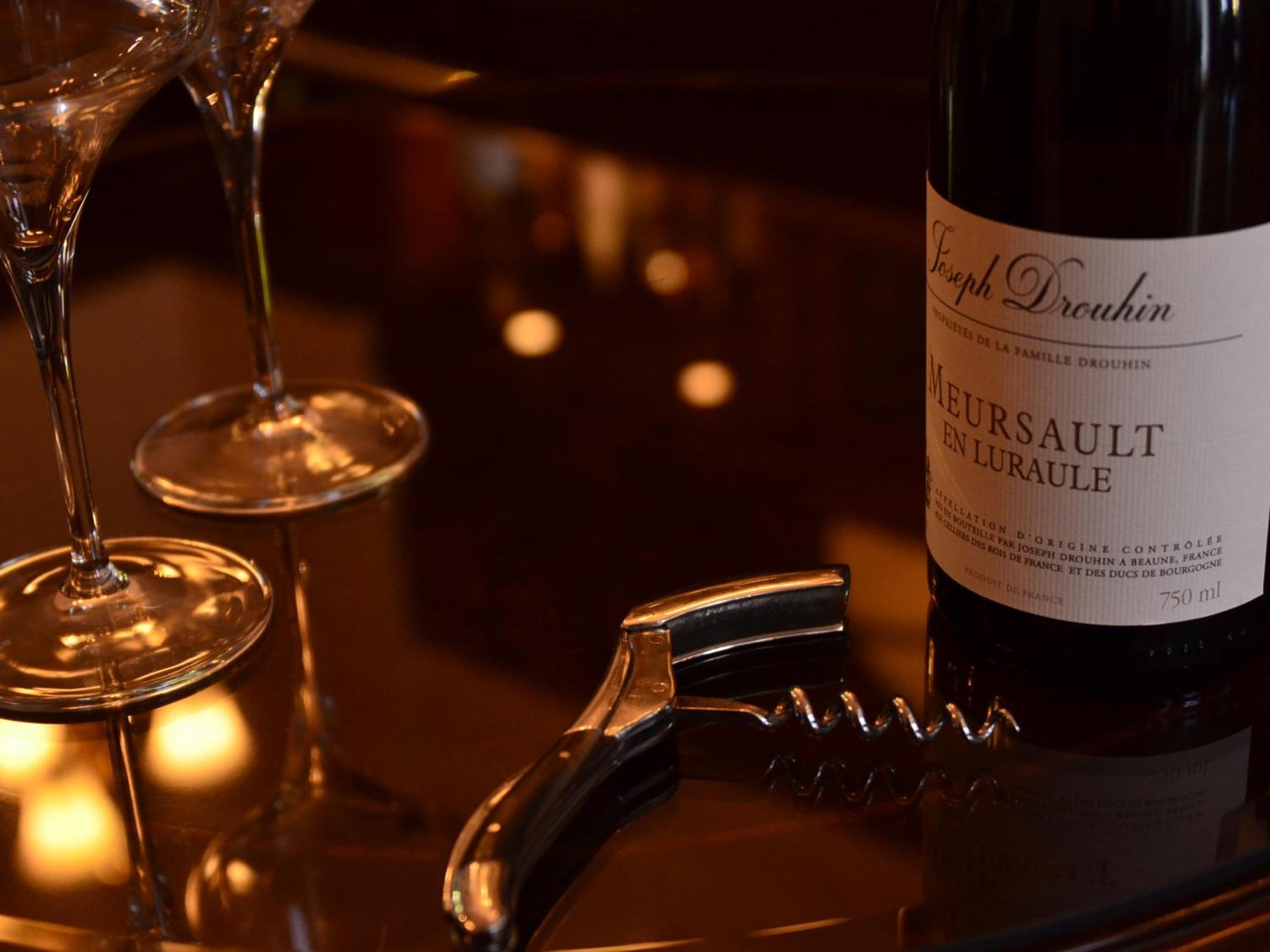 فندق ووترمارك نجاسكي هوس تن بوش ساسيبو المظهر الخارجي الصورة A bottle of wine