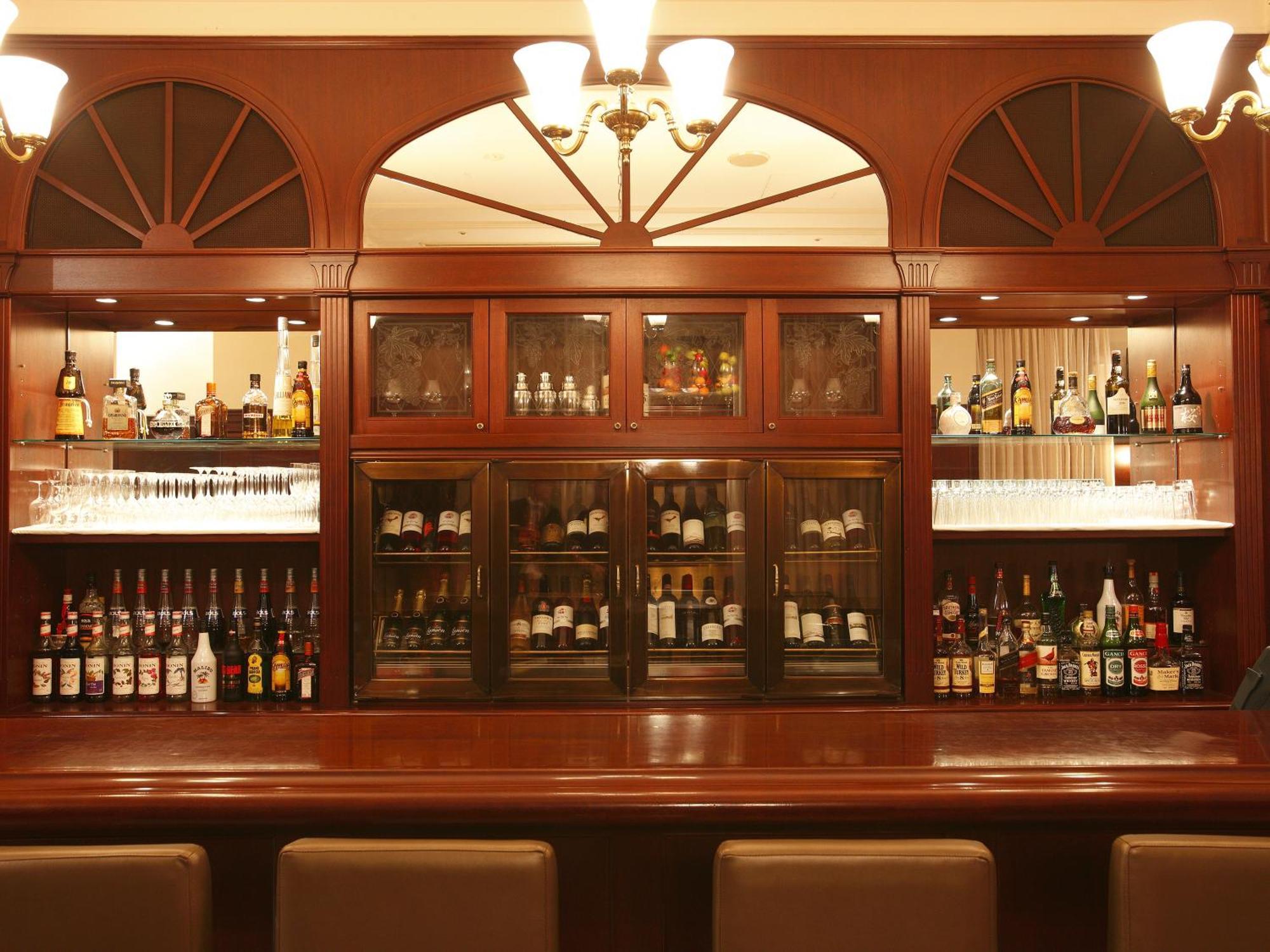 فندق ووترمارك نجاسكي هوس تن بوش ساسيبو المظهر الخارجي الصورة A bar in a hotel