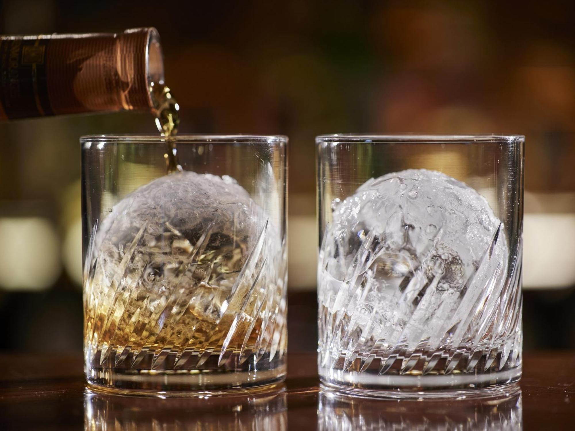 فندق ووترمارك نجاسكي هوس تن بوش ساسيبو المظهر الخارجي الصورة Old fashioned glasses