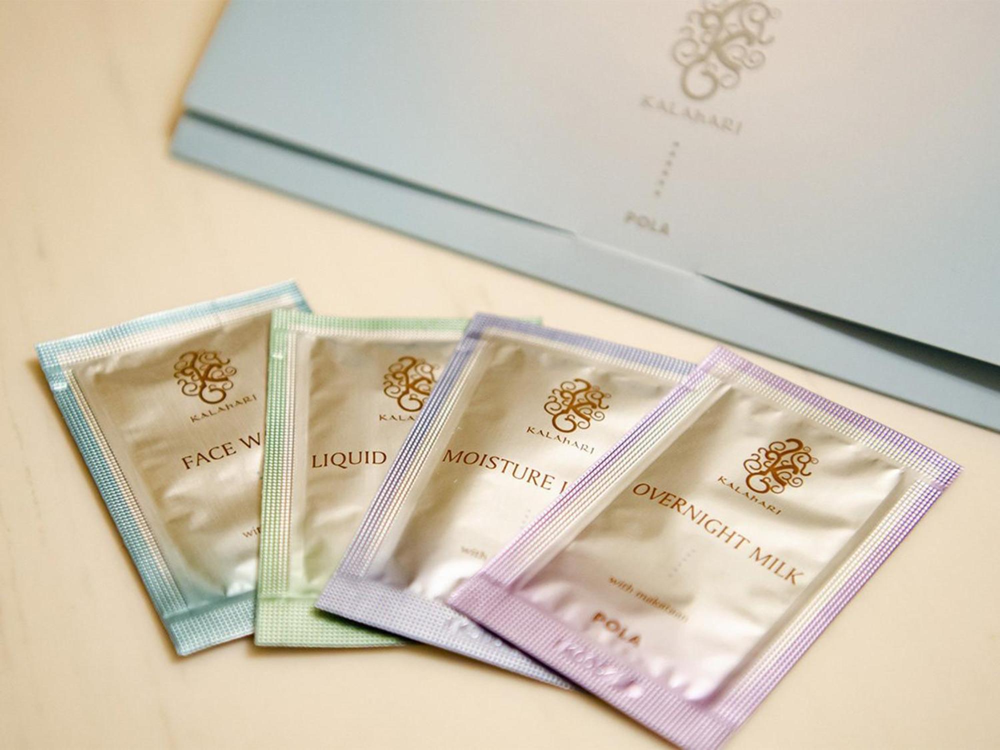 فندق ووترمارك نجاسكي هوس تن بوش ساسيبو المظهر الخارجي الصورة A selection of the four flavours of the tea